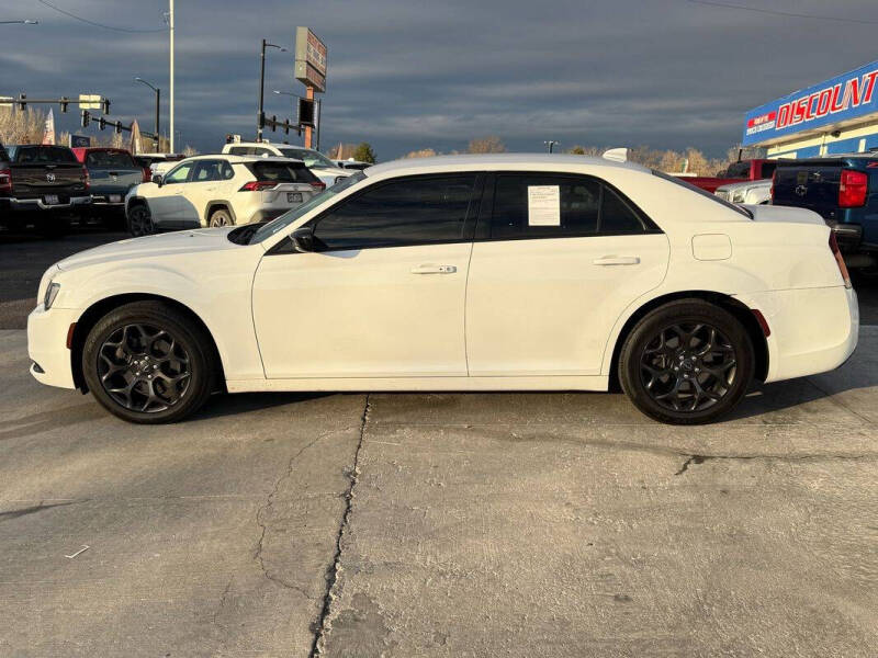 2019 Chrysler 300 Touring