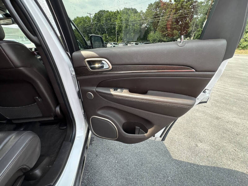 2017 Jeep Grand Cherokee Summit