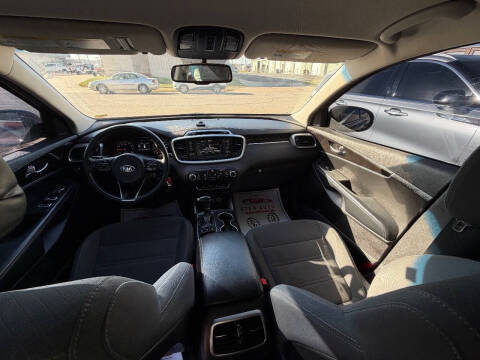 2018 Kia Sorento LX