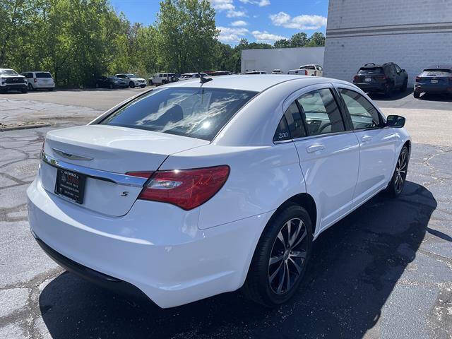 2014 Chrysler 200 Limited