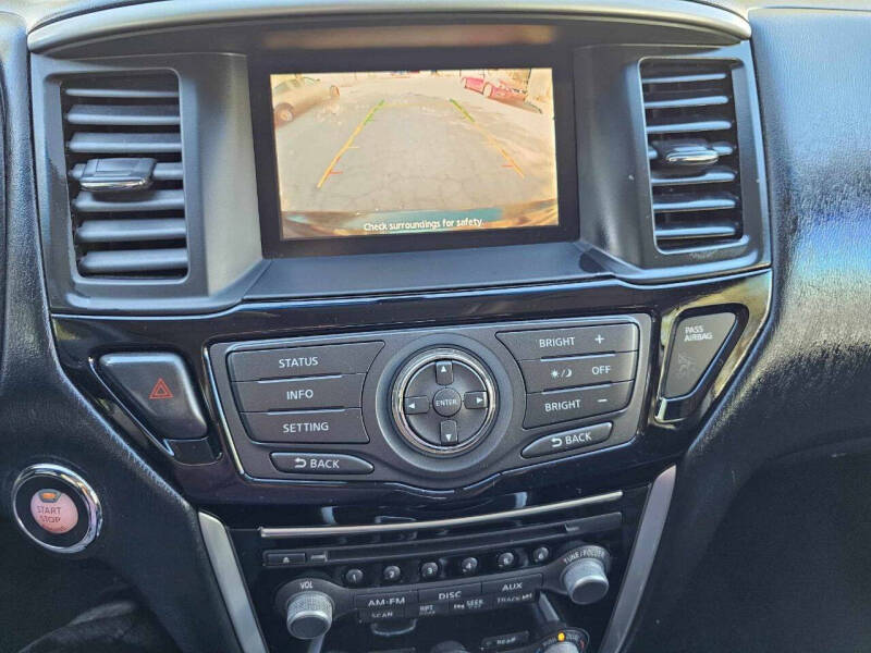 2015 Nissan Pathfinder SV