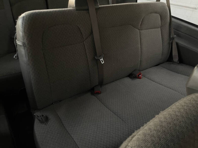 2019 Chevrolet Express LS 3500