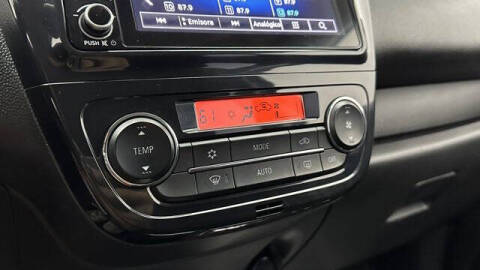 2022 Mitsubishi Mirage ES