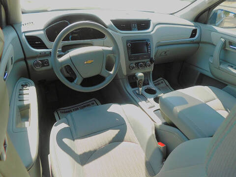 2017 Chevrolet Traverse LS