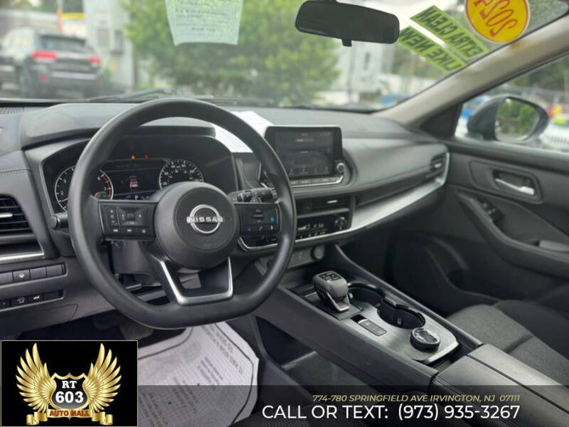 2024 Nissan Rogue SV