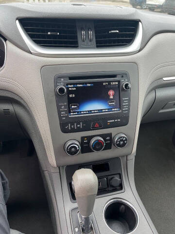 2017 Chevrolet Traverse LS