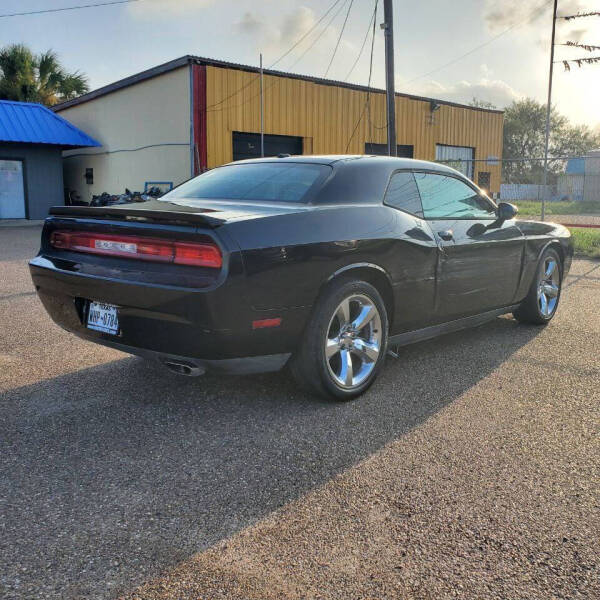2013 Dodge Challenger SXT