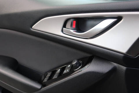 2018 Mazda MAZDA3 Sport