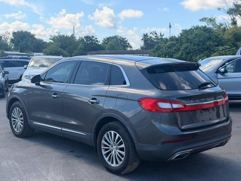 2017 Lincoln MKX Select
