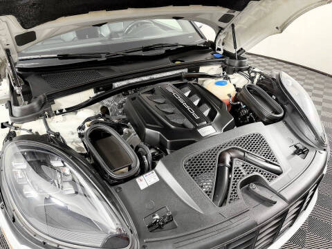 2018 Porsche Macan S