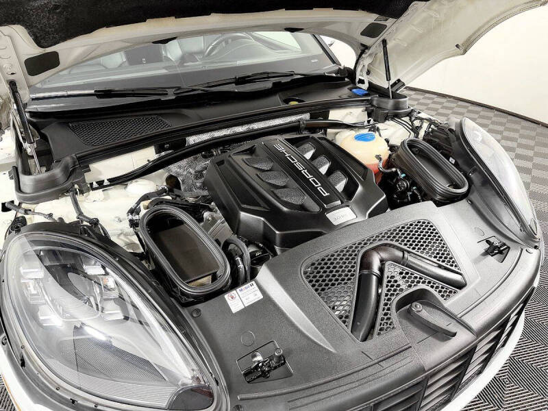 2018 Porsche Macan S