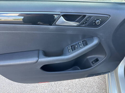 2016 Volkswagen Jetta 1.8T SEL Premium