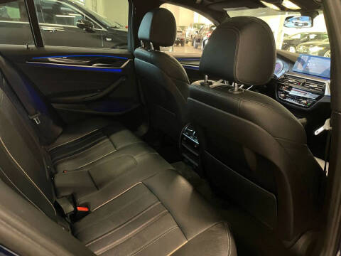 2017 BMW 5 Series 530i