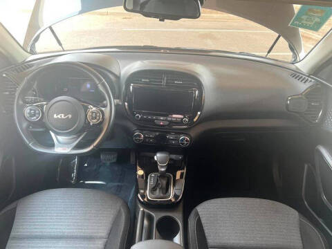 2022 Kia Soul GT-Line