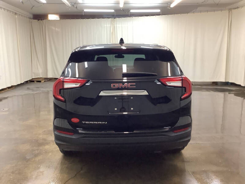 2023 GMC Terrain SLE