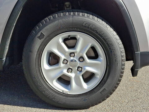 2016 Jeep Grand Cherokee Laredo