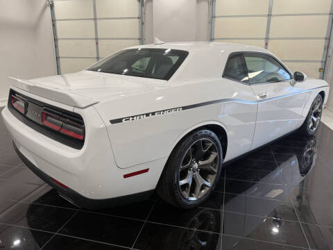 2015 Dodge Challenger SXT Plus