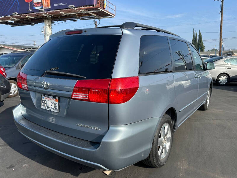 2004 Toyota Sienna XLE 7 Passenger
