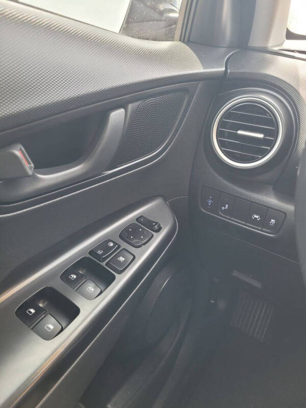 2019 Hyundai Kona SEL