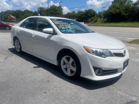 2014 Toyota Camry SE