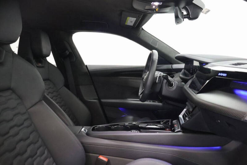 2024 Audi RS e-tron GT quattro