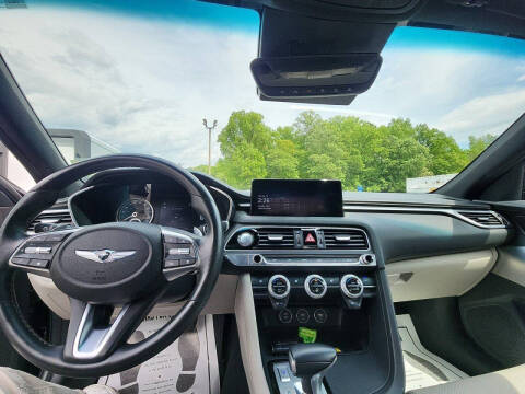 2023 Genesis G70