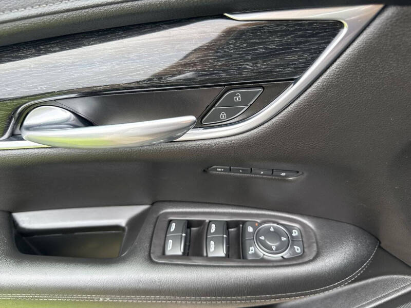 2020 Cadillac XT5 Premium Luxury