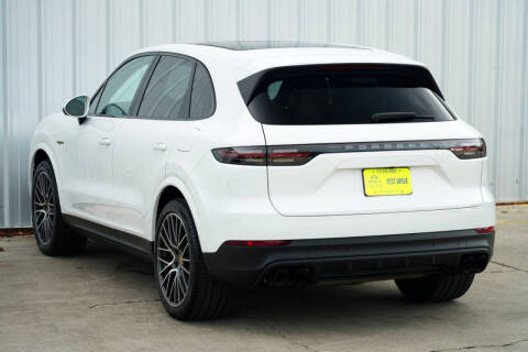 2023 Porsche Cayenne E-Hybrid Platinum Edition