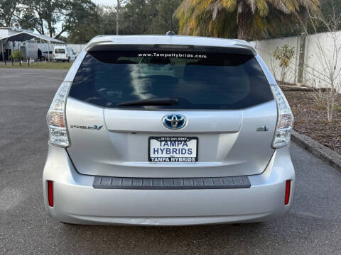 2013 Toyota Prius v Five