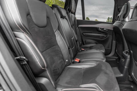2017 Volvo XC90 T8 eAWD R-Design