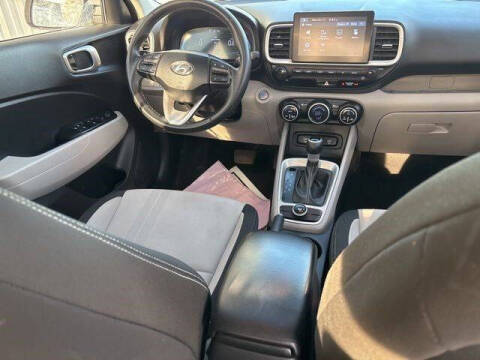 2024 Hyundai Venue SEL