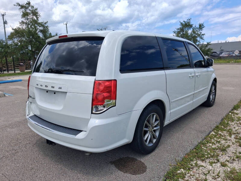 2016 Dodge Grand Caravan American Value Package