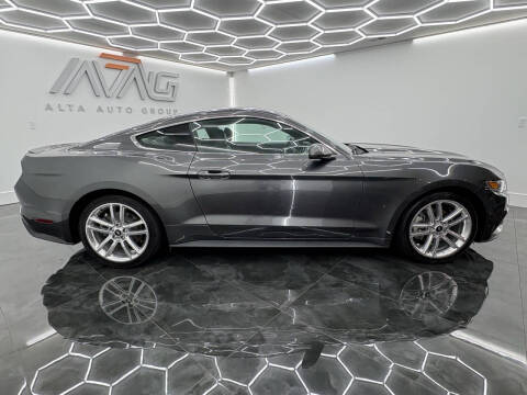 2017 Ford Mustang EcoBoost Premium