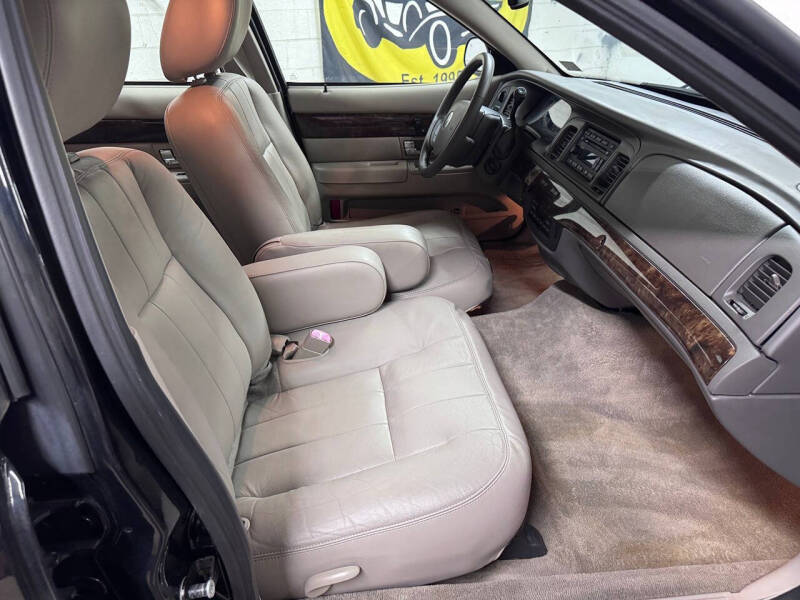 2011 Mercury Grand Marquis LS