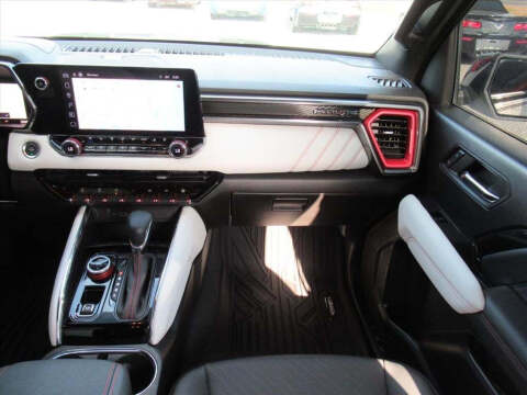 2024 GMC Canyon AT4X