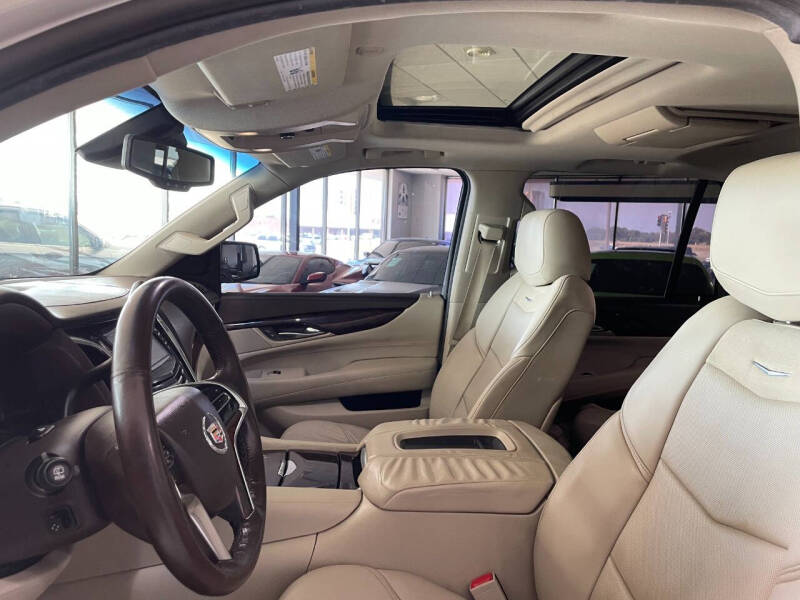 2015 Cadillac Escalade Luxury
