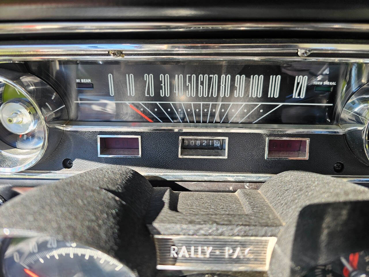 1965 Ford Mustang 207