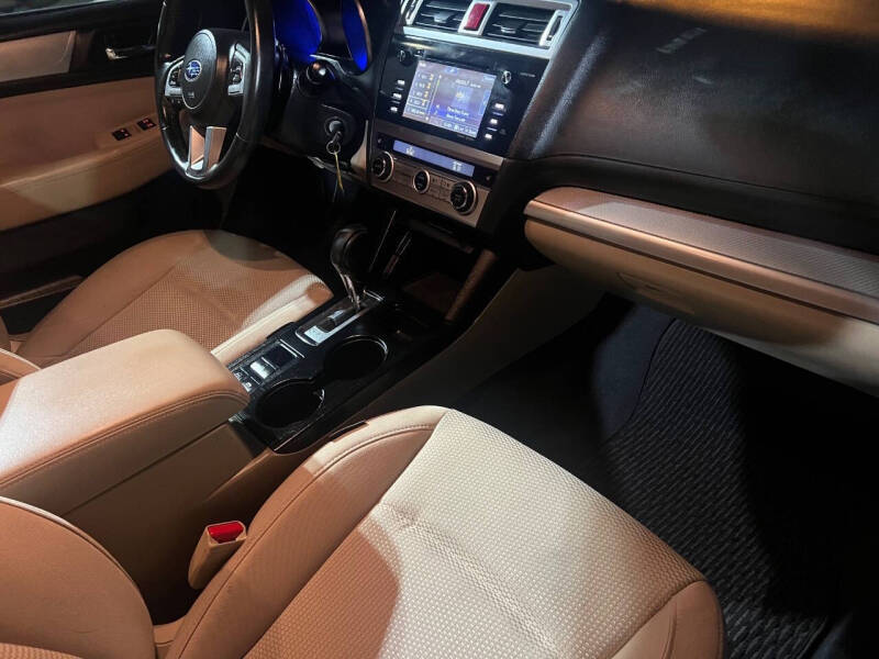 2017 Subaru Outback 2.5i Premium
