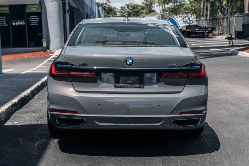 2022 BMW 7 Series 740i xDrive