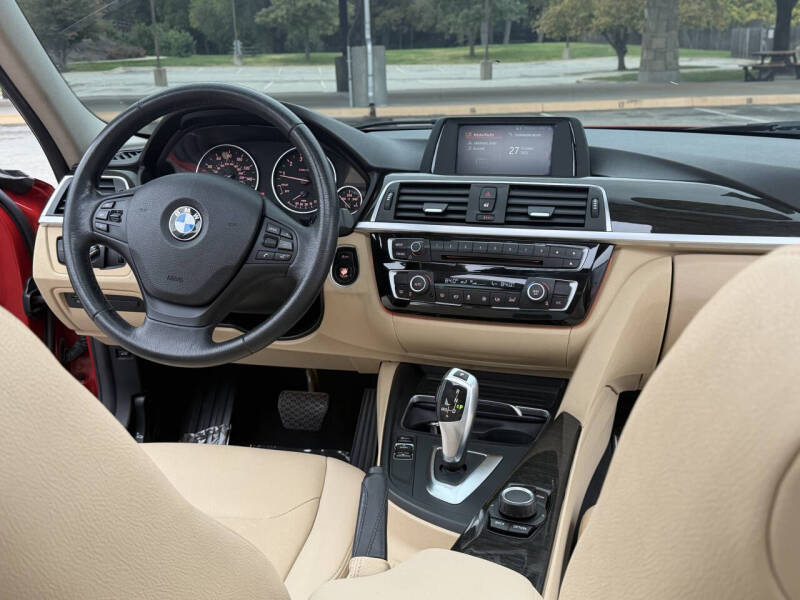 2018 BMW 3 Series 320i