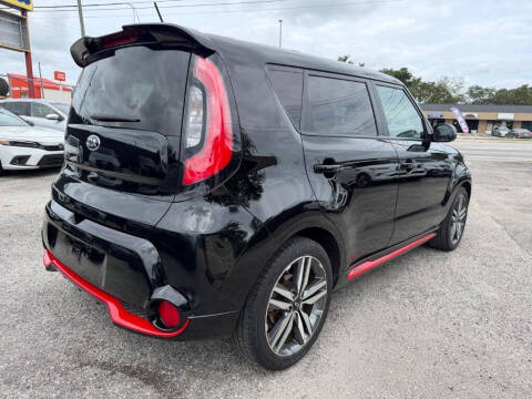 2015 Kia Soul +