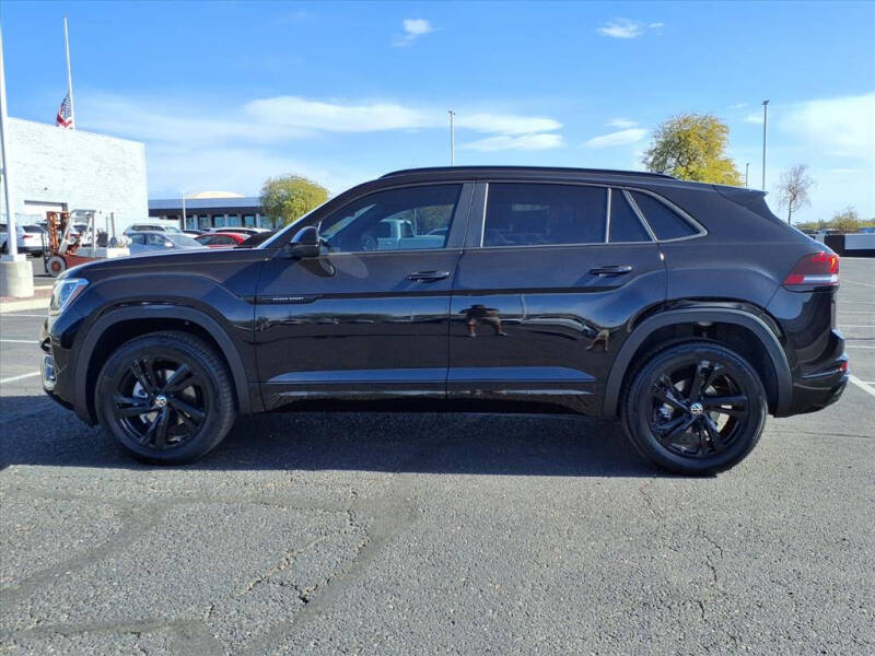 2026 Volkswagen Atlas Cross Sport SEL R-Line Black 4Motion