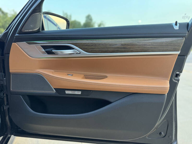 2018 BMW 7 Series 740i