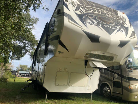 2013 Keystone Raptor