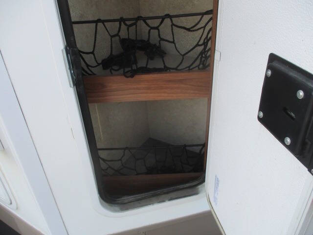 2016 Forest River Flagstaff Vlite 30WTBSK