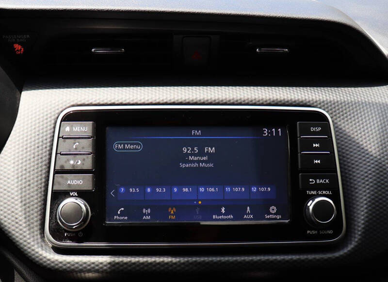 2024 Nissan Kicks S