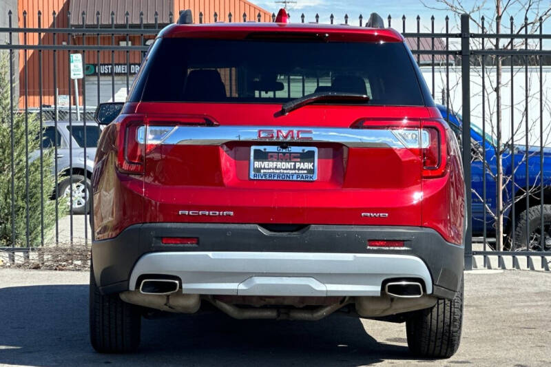 2023 GMC Acadia SLE