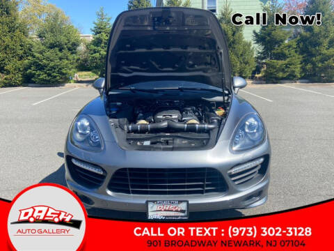 2013 Porsche Cayenne GTS
