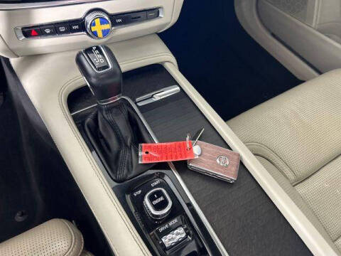 2017 Volvo V90 Cross Country T6