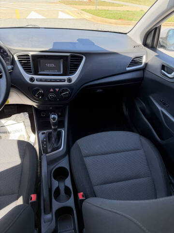 2021 Hyundai Accent SE